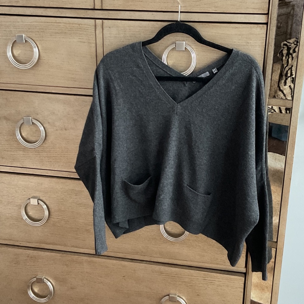 Vince cashmere V-Neck loose fit Sweater; M/L